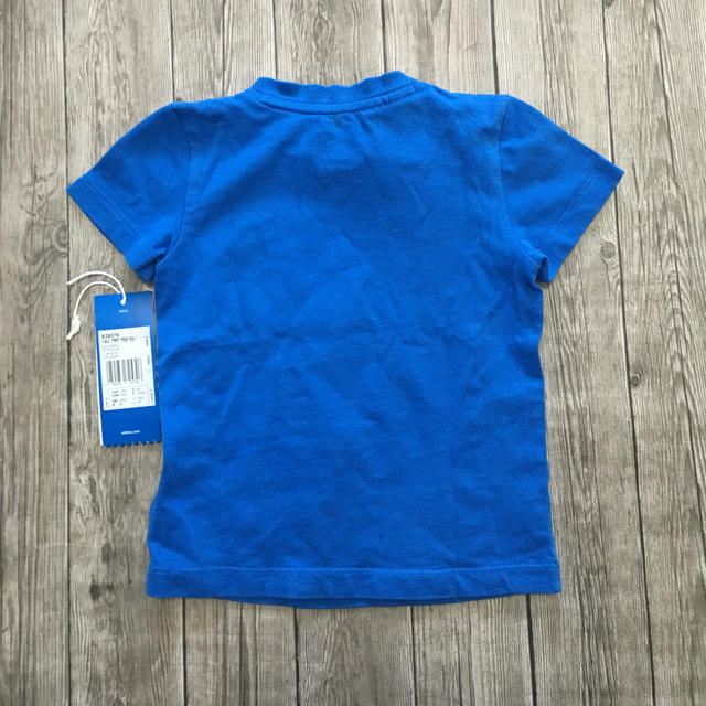 adidas(アディダス)のアディダス オリジナルス Tシャツ  90 キッズ/ベビー/マタニティのキッズ服男の子用(90cm~)(Tシャツ/カットソー)の商品写真