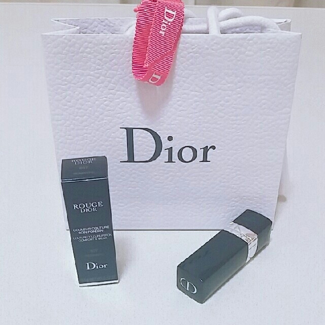 Christian Dior(クリスチャンディオール)のDior♡ルージュディオール#657限定ロマンティック コスメ/美容のベースメイク/化粧品(口紅)の商品写真