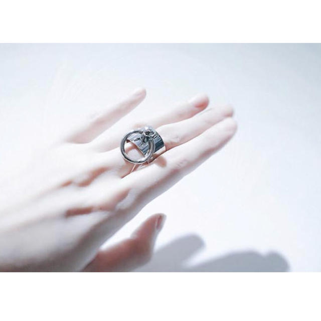 リング　シルバー　ボディピアスモチーフ　指輪 レディースのアクセサリー(リング(指輪))の商品写真