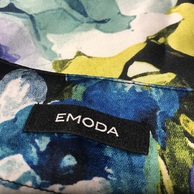 EMODA(エモダ)のEMODA 花柄ショーパン レディースのパンツ(ショートパンツ)の商品写真