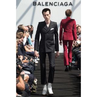 バレンシアガ(Balenciaga)のBALENCIAGA 17ss プレーン フレアスラックス 黒(スラックス)