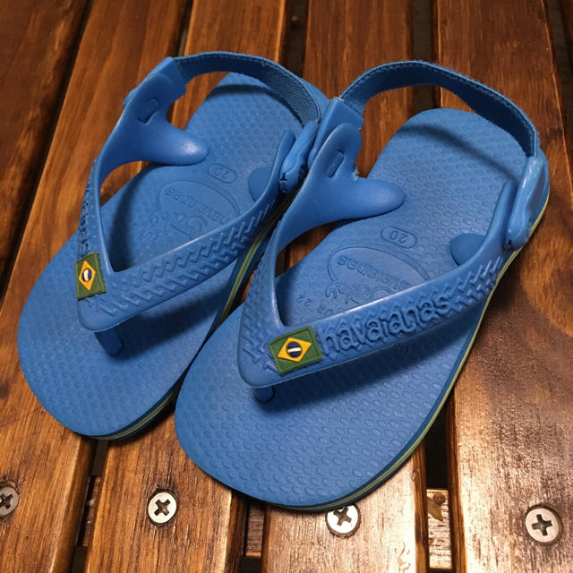 havaianas(ハワイアナス)のhavaianas  ビーチサンダル キッズ/ベビー/マタニティのベビー靴/シューズ(~14cm)(サンダル)の商品写真