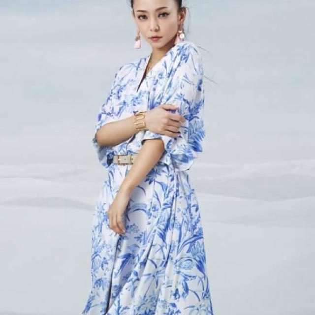 安室奈美恵 H&M バングル ゴールド 安室ちゃん 2