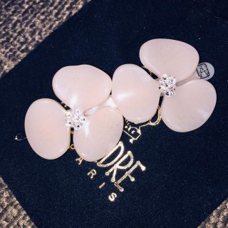 アレクサンドルドゥパリ(Alexandre de Paris)の本日限定お値下げ   アレクサンドル ドゥ パリ💗カメリアボールピン🌸(ヘアピン)