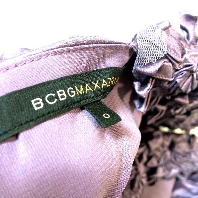 BCBGMAXAZRIA(ビーシービージーマックスアズリア)のセレブ御用達！BCBG！ギャザードレス レディースのワンピース(ひざ丈ワンピース)の商品写真