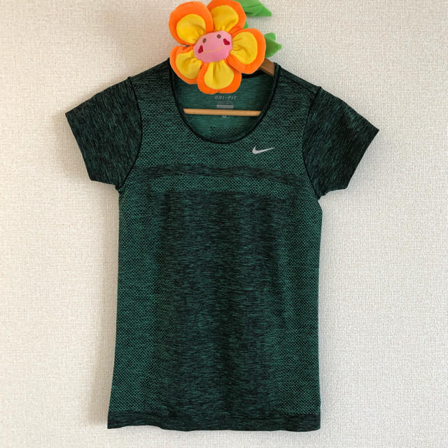 NIKE(ナイキ)のナイキ ドライフィット Tシャツ スポーツ/アウトドアのランニング(ウェア)の商品写真