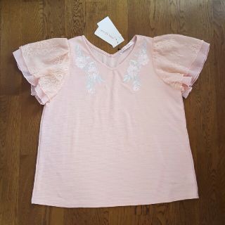 シマムラ(しまむら)の新品ﾀｸﾞ付き♡しまむら♡袖ﾚｰｽﾌﾗﾜｰ刺繍ﾌﾞﾗｳｽ(シャツ/ブラウス(半袖/袖なし))