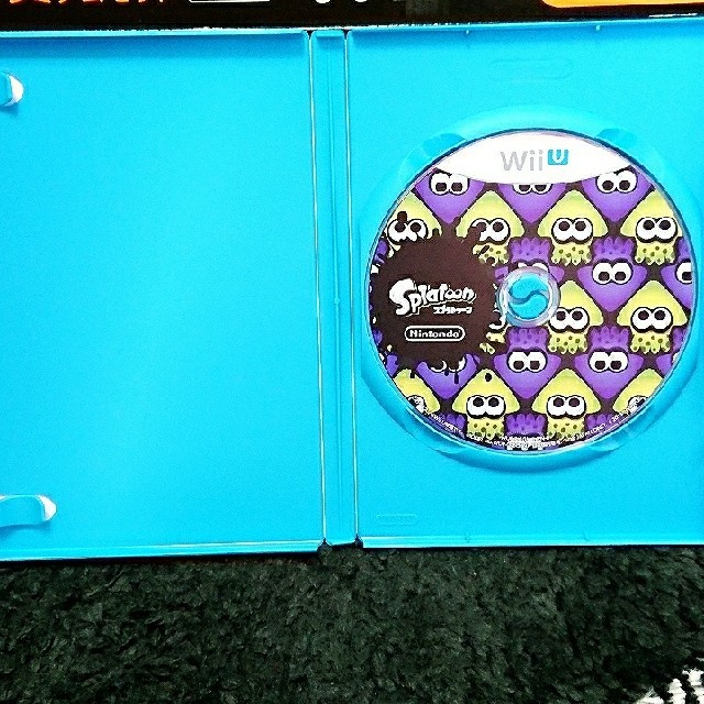Wii U(ウィーユー)のWiiUすぐに遊べるファミリープレミアムセット スプラトゥーン エンタメ/ホビーのゲームソフト/ゲーム機本体(家庭用ゲーム機本体)の商品写真