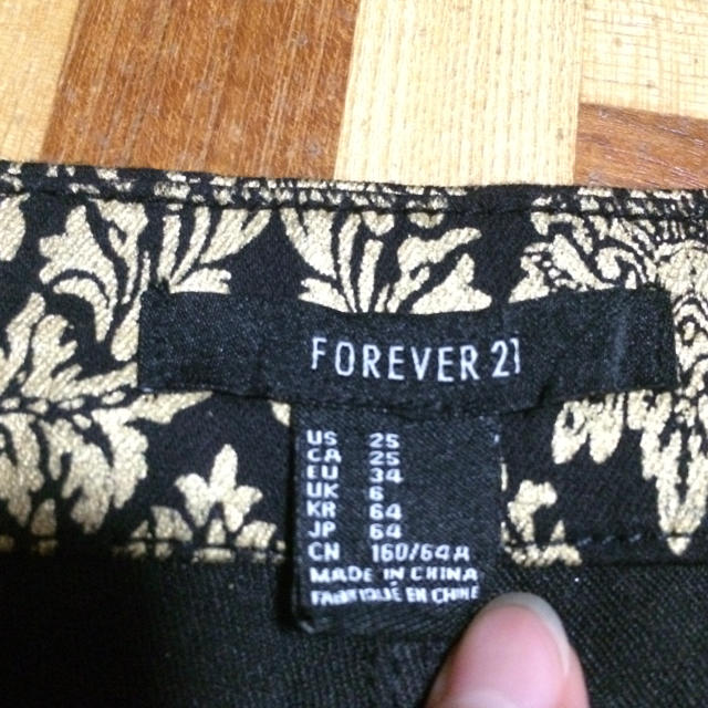 FOREVER 21(フォーエバートゥエンティーワン)のFOREVER21 ハイウエストショーパン  XSサイズ レディースのパンツ(ショートパンツ)の商品写真