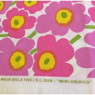 marimekko - 【廃盤色】マリメッコ ミニウニッコ ピンク 生地 70×50