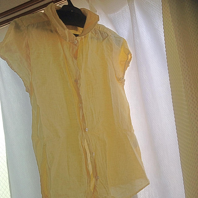 IENA(イエナ)のイエナスローブ丸襟リネンシャツlotus様専用 レディースのトップス(シャツ/ブラウス(半袖/袖なし))の商品写真
