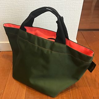 エルベシャプリエ(Herve Chapelier)のエルベシャプリエ M トートバッグ カーキ×ピンク 春夏に大活躍のお色♡(トートバッグ)