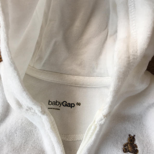 babyGAP(ベビーギャップ)のbaby gap パーカー60 キッズ/ベビー/マタニティのベビー服(~85cm)(カーディガン/ボレロ)の商品写真