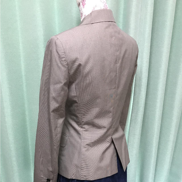 THE SUIT COMPANY(スーツカンパニー)のジャケット スーツカンパニー Ｍ グレージュ レディースのジャケット/アウター(テーラードジャケット)の商品写真