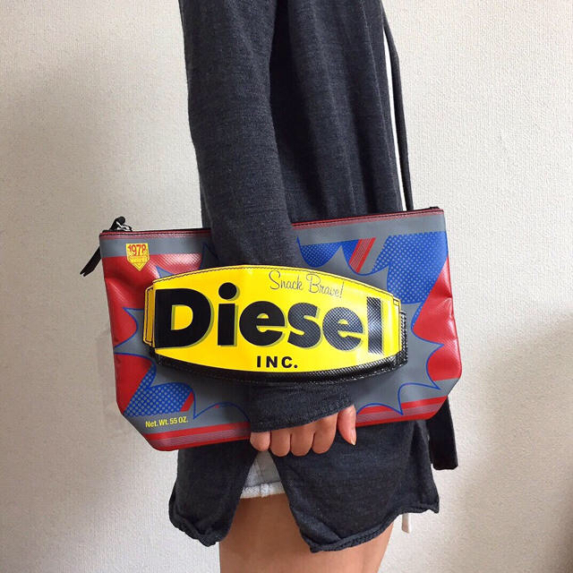 DIESEL(ディーゼル)のなっしゅ様 専用 レディースのバッグ(クラッチバッグ)の商品写真