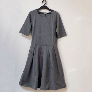 ギャップ(GAP)の新品 GAP グレー フレアワンピース(ひざ丈ワンピース)