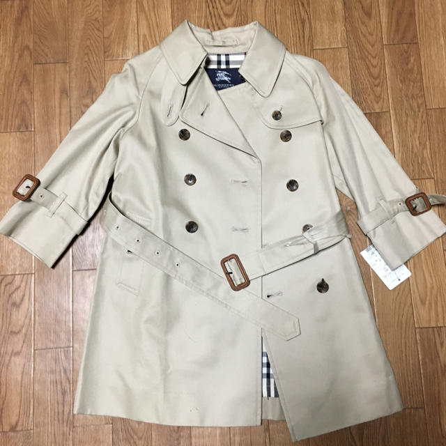 BURBERRY(バーバリー)のバーバリー 子供用トレンチコート キッズ/ベビー/マタニティのキッズ服女の子用(90cm~)(コート)の商品写真