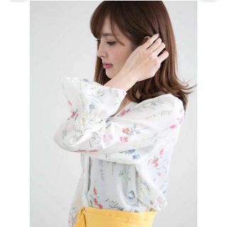 ブランド Proportion Body Dressing プロポーション ボディドレッシング 完売 ボタニカルフラワーブラウス 2 の通販 By ぷーむー S Shop プロポーションボディドレッシングならラクマ レディース ブランド Proportion Body Dressing プロポーション ボディドレッシング 完売 ボタニカルフラワーブラウス 2 の通販 By ぷーむー S Shop プロポーションボディドレッシングならラクマ レディース