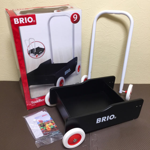 BRIO(ブリオ)のBRIO 手押し車ブラック 31351 キッズ/ベビー/マタニティのおもちゃ(手押し車/カタカタ)の商品写真