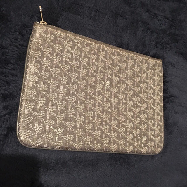 ゴヤール（GOYARD）クラッチバッグ  グレー色  小物入れ