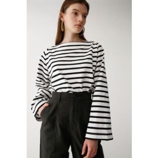 マウジー(moussy)のLOOSE SLEEVE トップス(カットソー(長袖/七分))