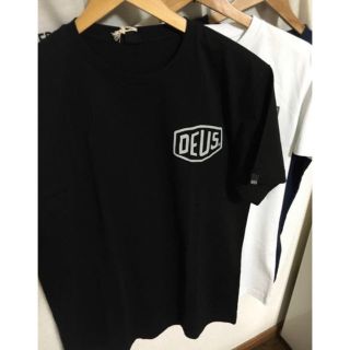 デウスエクスマキナ(Deus ex Machina)のDEUS¨̮♡バックロゴTシャツ(Tシャツ(半袖/袖なし))