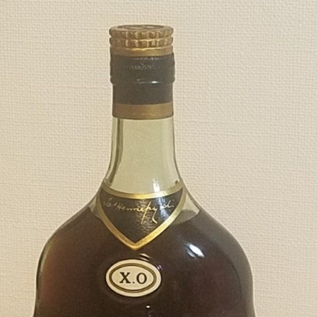 美品未開封　ジャズヘネシー　xo　紙ラベル　ボトルカバー付き　700ml　40％ 食品/飲料/酒の酒(ブランデー)の商品写真