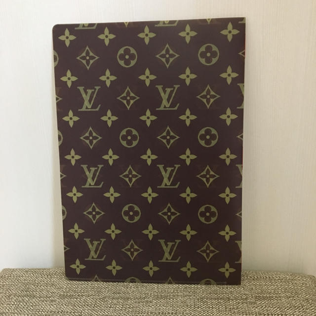 LOUIS VUITTON(ルイヴィトン)のルイヴィトン❤️ファイル インテリア/住まい/日用品の文房具(ファイル/バインダー)の商品写真