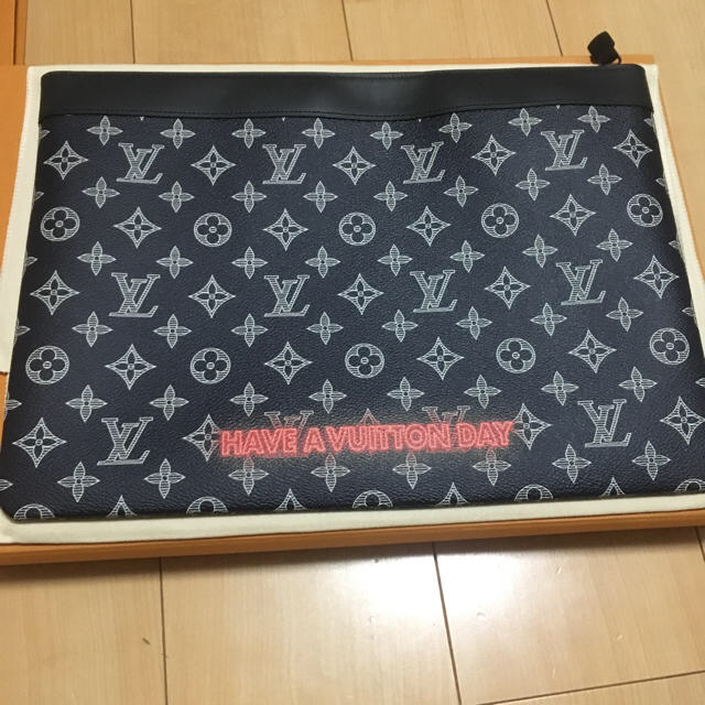 国内正規 louis vuitton クラッチバッグ