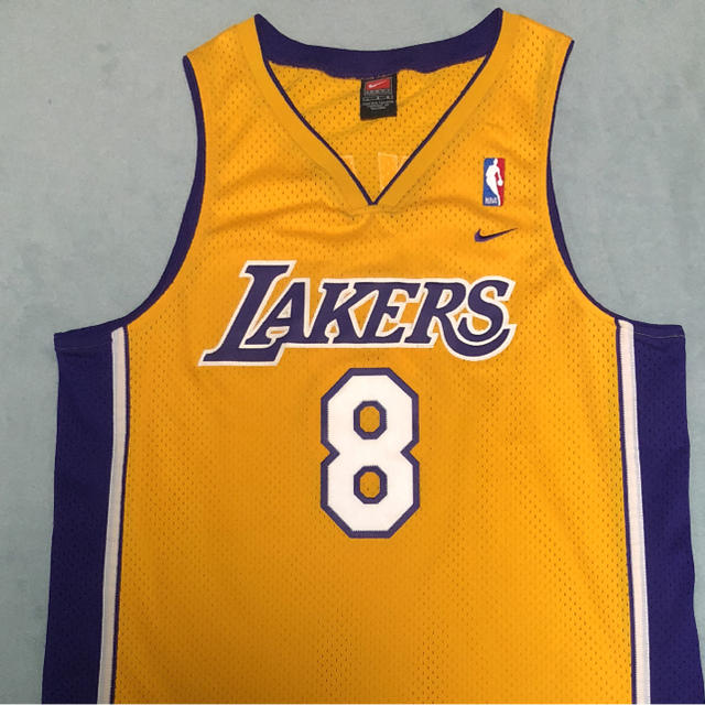 新品未使用 NBA  LAKERS コービー・ブライアント #8 ナイキ シャツ