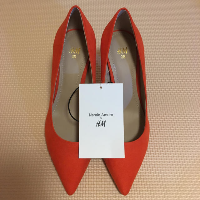 H&M(エイチアンドエム)の安室奈美恵 H&M コラボ パンプス 35 レディースの靴/シューズ(ハイヒール/パンプス)の商品写真
