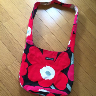 マリメッコ(marimekko)のマリメッコショルダーバック(ショルダーバッグ)