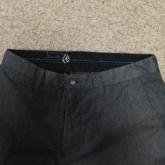 volcom(ボルコム)のボルコム チノパン メンズのパンツ(チノパン)の商品写真