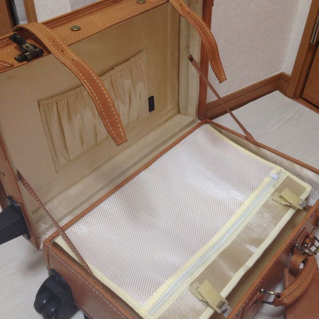【お取り置き中】ユーラシアトランク レディースのバッグ(スーツケース/キャリーバッグ)の商品写真
