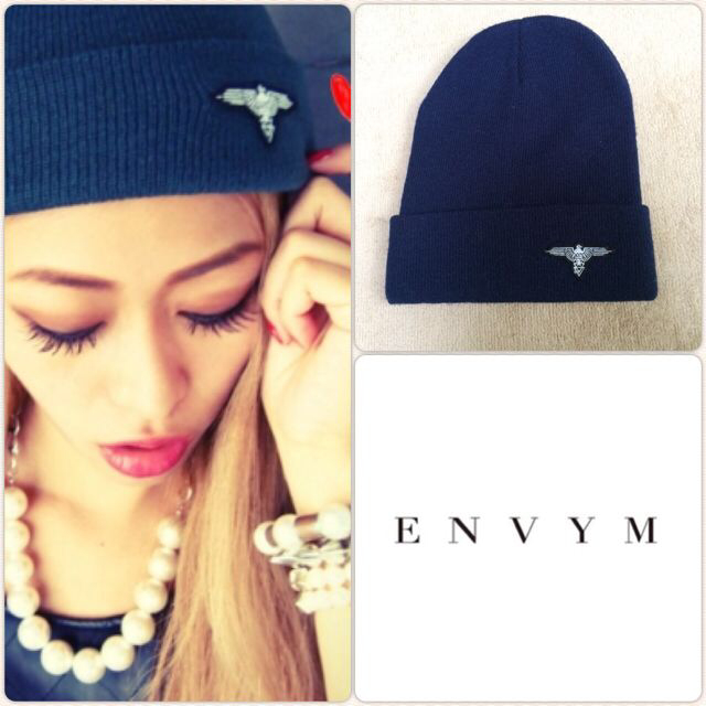 ENVYM(アンビー)のENVYM♡イーグルワッペンニットCAP レディースの帽子(ニット帽/ビーニー)の商品写真