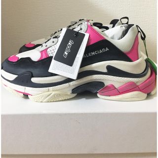 バレンシアガ(Balenciaga)のBALENCIAGA TRIPLE S トリプルS 40(スニーカー)