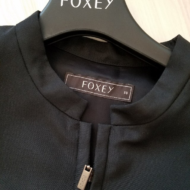 FOXEY(フォクシー)の（授乳ワンピースにも）FOXEY☆ジップアップワンピース キッズ/ベビー/マタニティのマタニティ(マタニティワンピース)の商品写真