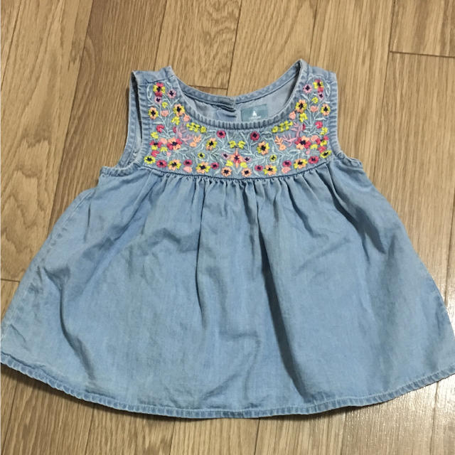 babyGAP(ベビーギャップ)の専用です。babygap 刺繍チュニックワンピース 18〜24m キッズ/ベビー/マタニティのキッズ服女の子用(90cm~)(ワンピース)の商品写真