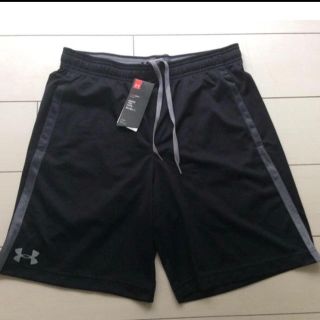 アンダーアーマー(UNDER ARMOUR)の新品Y様専用アンダーアーマーHG☆UAテックショーツ【XL】☆(ショートパンツ)