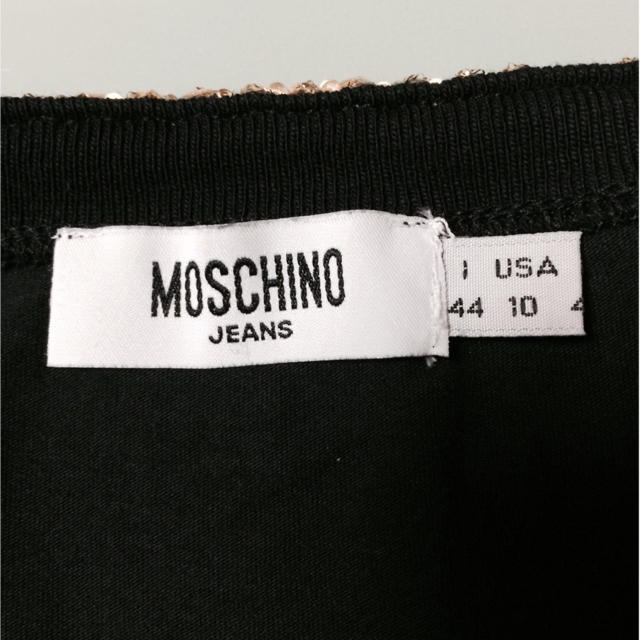 100%本物、MOSCHINO モスキーノ 細く見える 黒い半袖 ブラック