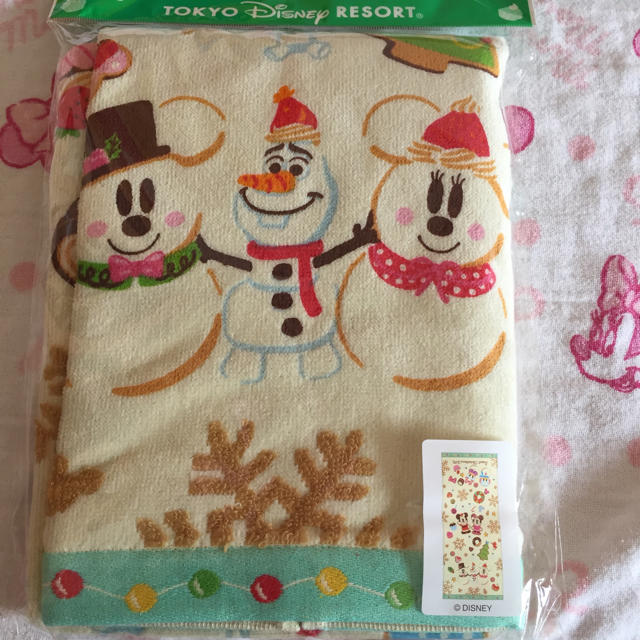 Disney(ディズニー)の専用 ディズニーリゾート 新品 フェイスタオル エンタメ/ホビーのおもちゃ/ぬいぐるみ(キャラクターグッズ)の商品写真