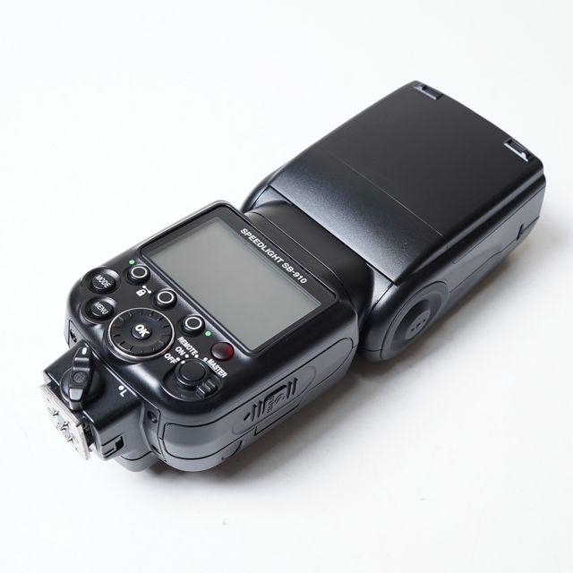 Nikon(ニコン)のNikon スピードライト SB-910 スマホ/家電/カメラのカメラ(ストロボ/照明)の商品写真