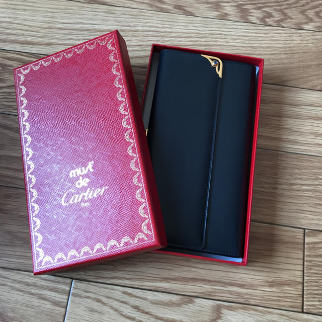 Cartier レディース長財布！
