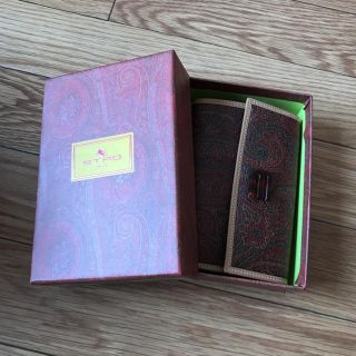 エトロ(ETRO)のETRO レディース 二つ折り財布！  (財布)