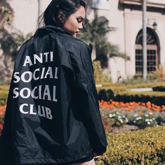 オープニング 大放出セール】 anti social social club コーチ