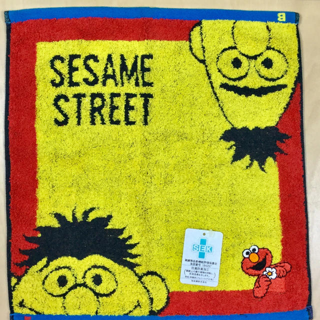 SESAME STREET(セサミストリート)のセサミストリート☆新品☆ハンドタオル☆おまけ☆ミニタオル インテリア/住まい/日用品の日用品/生活雑貨/旅行(タオル/バス用品)の商品写真