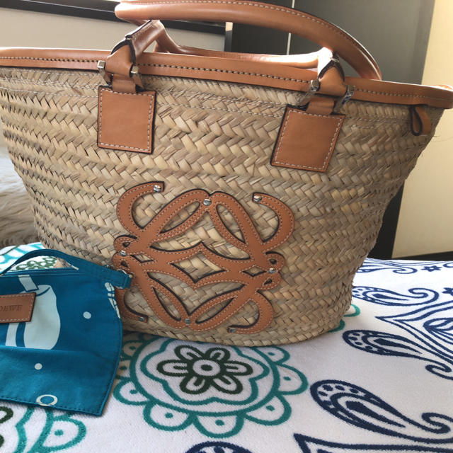 LOEWE - *noelia様専用です。ロエベ ストローバッグの通販 by マー