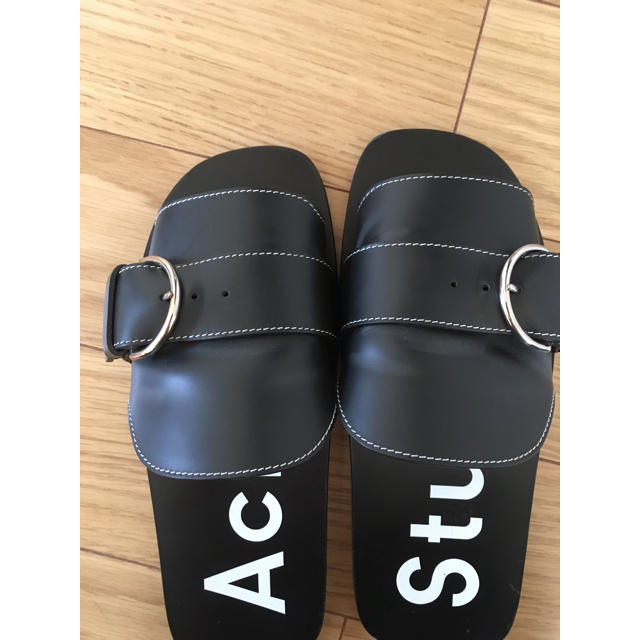 acne studios フラット サンダル acne アクネ acne studios フラット サンダル acne アクネ