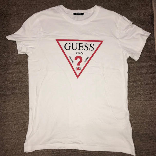 GUESS(ゲス)のGUESSＴシャツ レディースのトップス(Tシャツ(半袖/袖なし))の商品写真