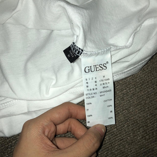 GUESS(ゲス)のGUESSＴシャツ レディースのトップス(Tシャツ(半袖/袖なし))の商品写真